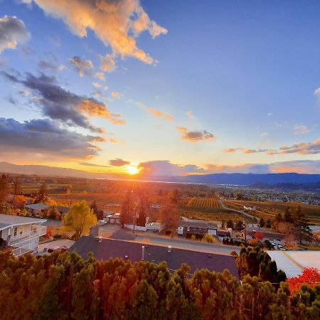 Acker Vacation Rentals Kelowna Buitenkant foto
