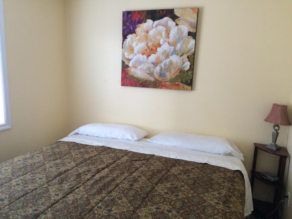 Acker Vacation Rentals Kelowna Buitenkant foto