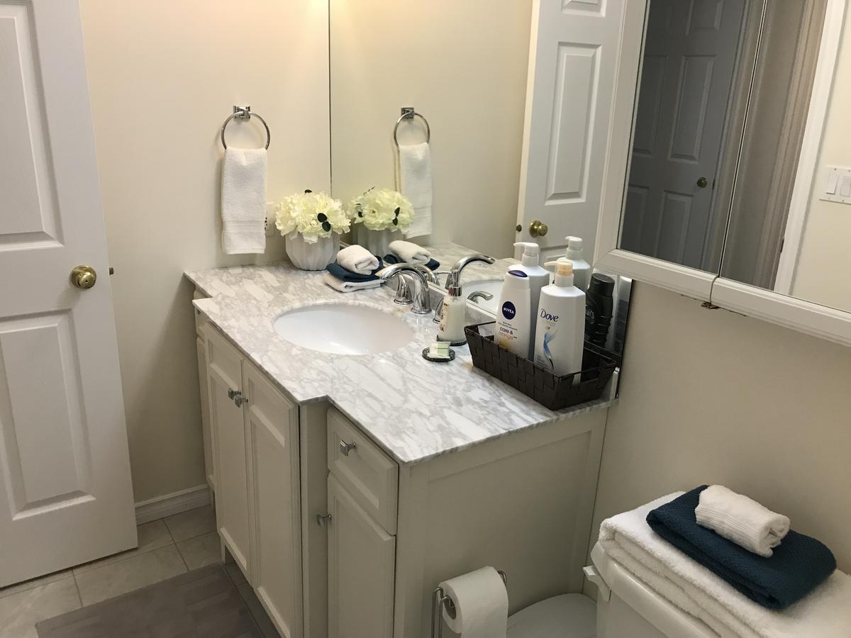 Acker Vacation Rentals Kelowna Buitenkant foto