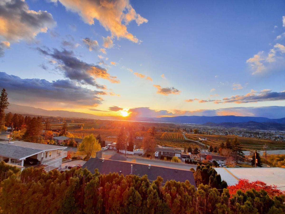 Acker Vacation Rentals Kelowna Buitenkant foto